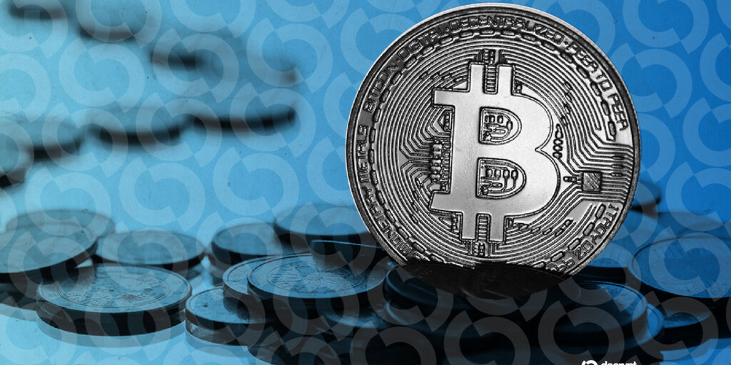 Экспирация опционов на $15.6 млрд тормозит ралли Bitcoin, XRP и Solana растут