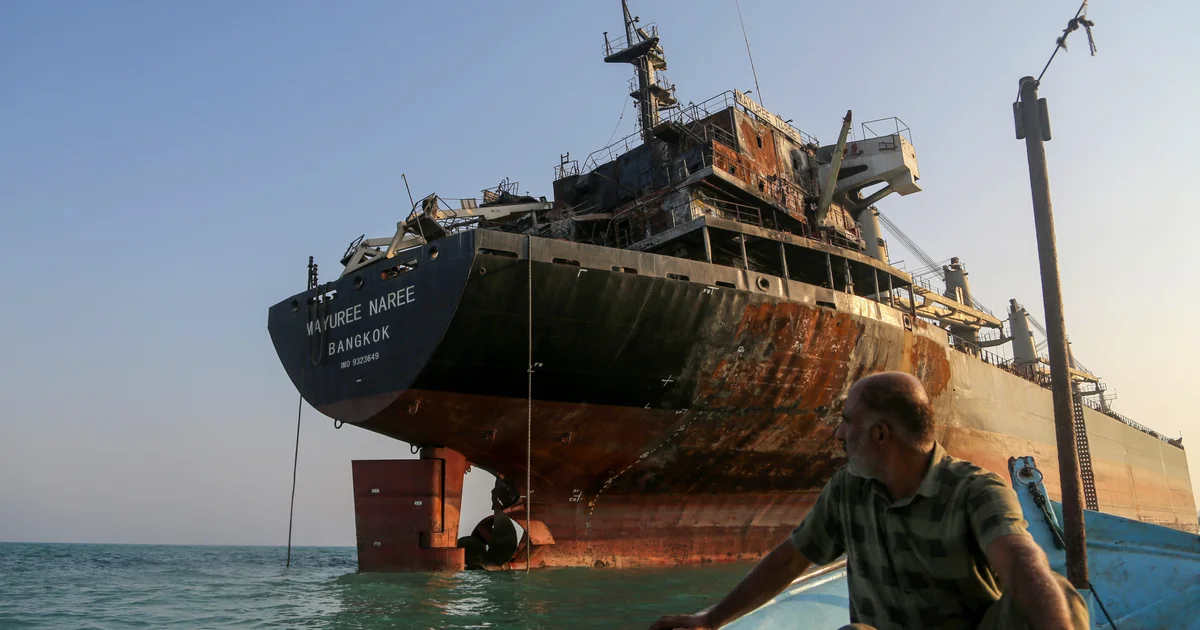 Ормузский пролив: морской наблюдатель предупредил о риске атак на суда