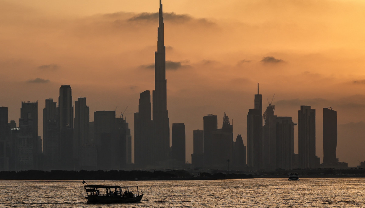Some shipping industry professionals eye leaving Dubai for Greece