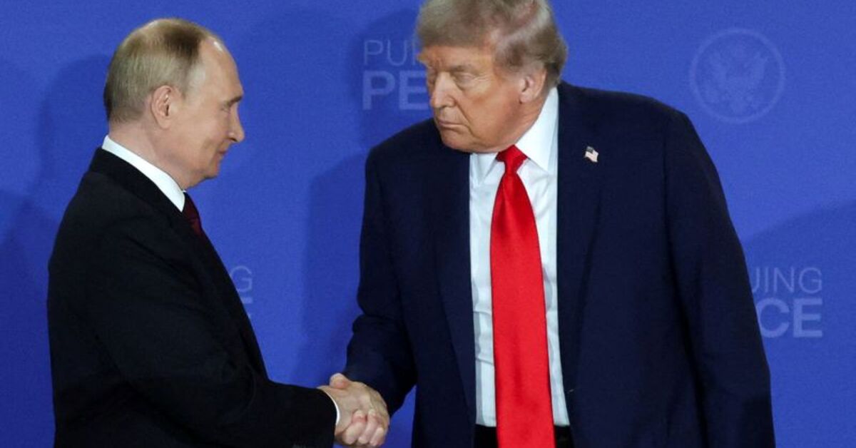 Трамп приостановил санкции против России за дни до их вступления в силу