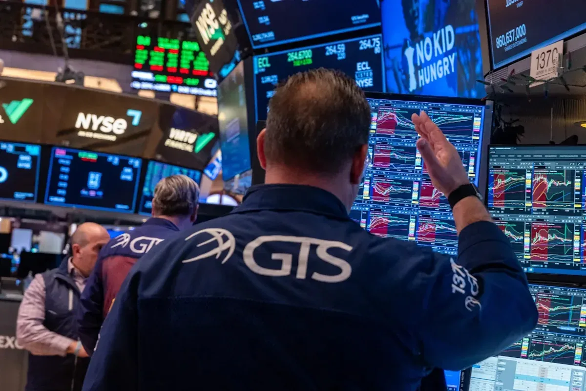 Итоги торгов 20 октября: S&P 500 и Dow выросли на старте сезона отчётности