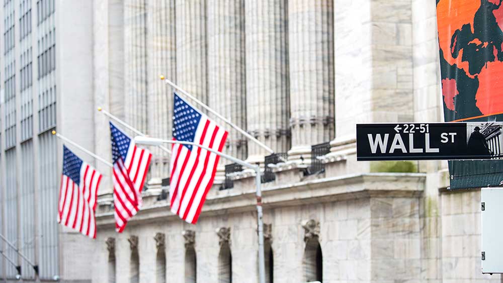 Падение нефти и доходностей облигаций подстегнуло ралли на Wall Street