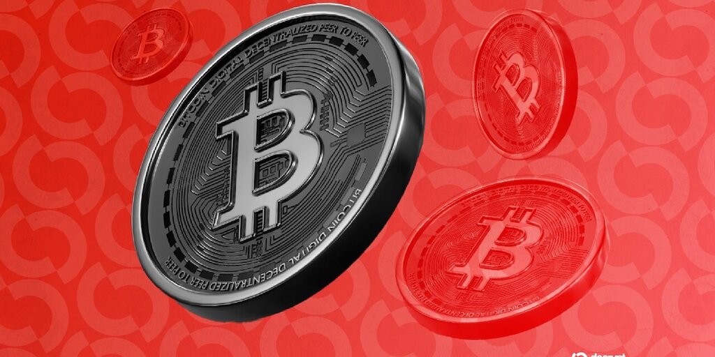 Bitcoin упал ниже $83 000 на фоне нефтяного шока и роста доходностей